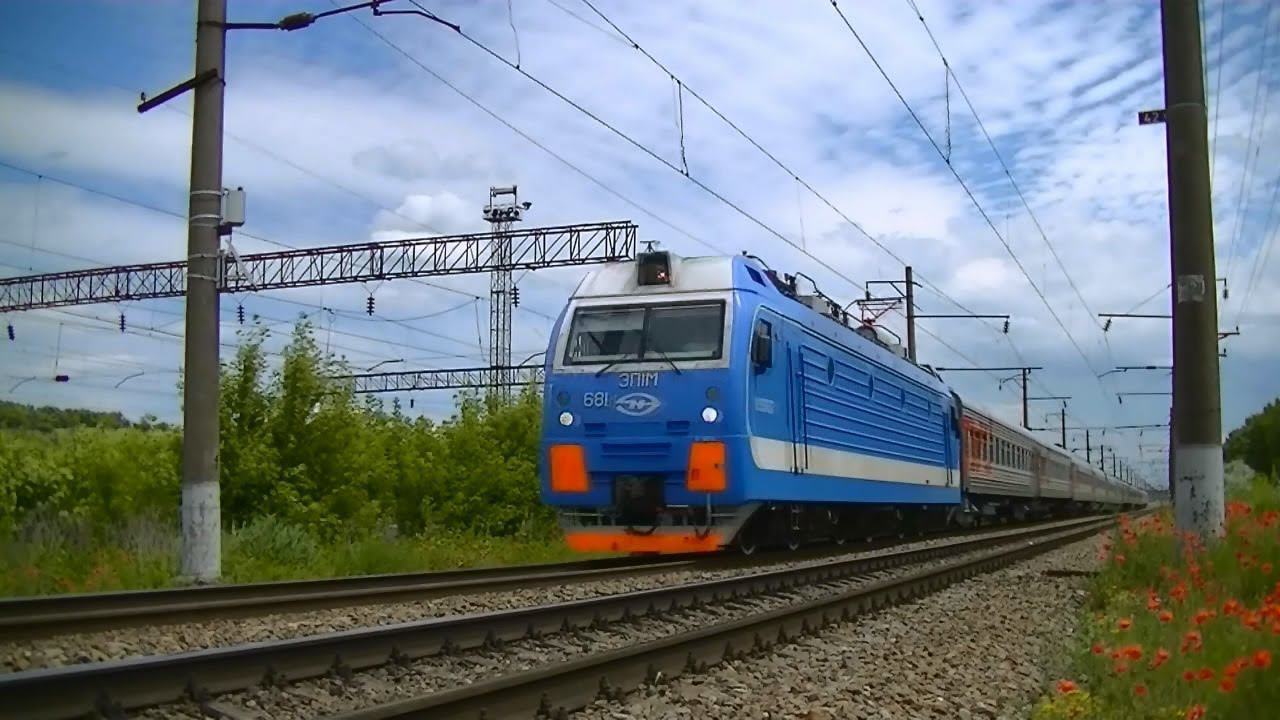 ЭП1М-681 с поездом №479 Сухум - Санкт-Петербург смотреть онлайн