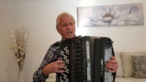 „Два барана”  Пение Василий Немеш „ По крутой тропинке ” Новая