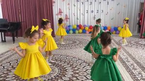 Сборник самых лучших танцев к празднику 8 марта🌸/ Утренник 8 марта в детском саду!