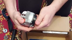 Распаковка — Профессиональная угловая шлифмашина Bosch GWS 17-125 CI Professional