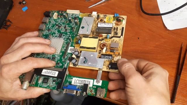 HORIZONT 32LE5216D дежурный режим есть,не включается. смотреть онлайн