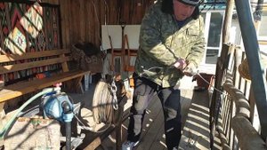 Бурим желонкой часть 2.