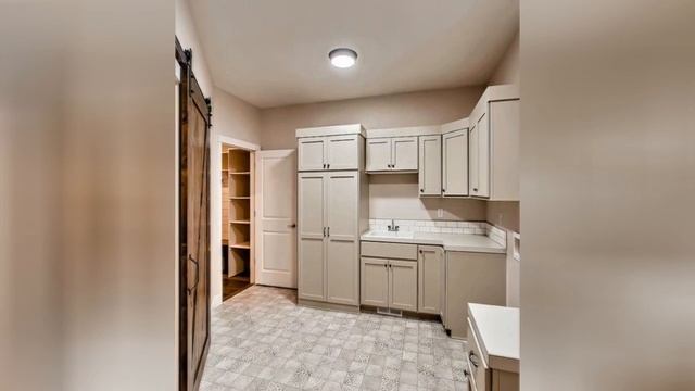 75 Beautiful Linoleum Floor Laundry Room With Beige Walls Design Ideas #120 ? смотреть онлайн