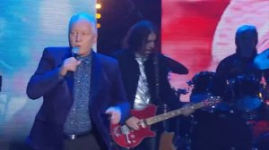 «Травы пахнут мятою» (А.Морозов-С.Льясов)