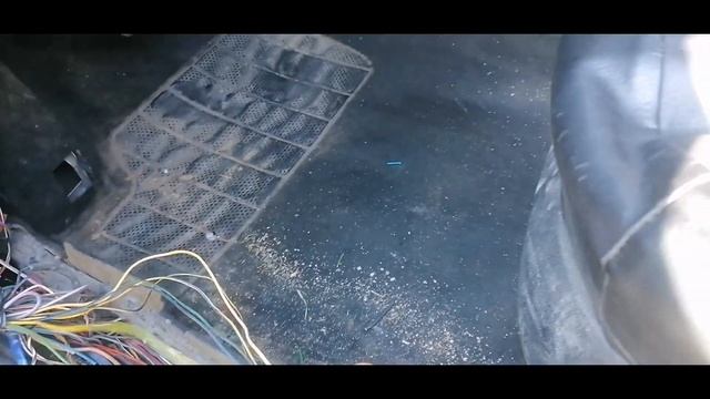 Открытие багажника с кнопки и с брелка с сигнализации смотреть онлайн