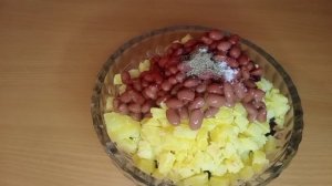 Салат на скорую руку из свеклы, картофеля и фасоли#салат #свекла