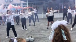 ФЛЕШМОБ 1 И 11 КЛАССЫ