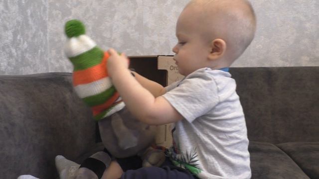 Почему Малышу не понравился енот ? смотреть онлайн