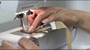 Устройства BERNINA №87 и 88 для простой окантовки косой бейкой