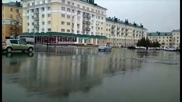 На Советской площади устроили гонки смотреть онлайн