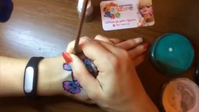 Аквагрим для начинающих Цветок в технике one stroke   (Crea