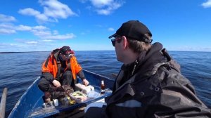 Ловля плотвы весной на ПОПЛАВОК.Рыбалка на Ладоге.Открыли сезон 2020.