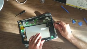 Замена модуля экрана LENOVO TAB4 TB-X304L. Разбит тачскрин