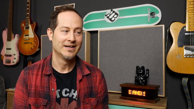 Best Bedroom Guitar Rig Is ... | Comment Time #13 | Q&A смотреть онлайн