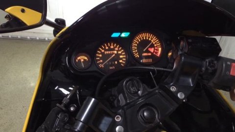 Кавасаки ZZR-400 2001 год