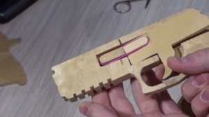 Как сделать P250 стреляющий резинками?
