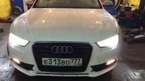 активация функции подсветки поворотов AUDI A5 Sportback 8T