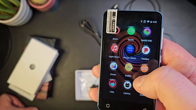 innioasis 160GB MP3 Player 4" with Bluetooth and WiFi - Unboxing смотреть онлайн