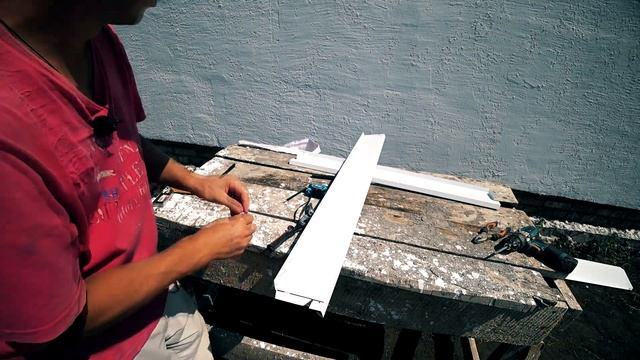 Строю Дом. Сделал софиты, и прикрутил отлива! смотреть онлайн