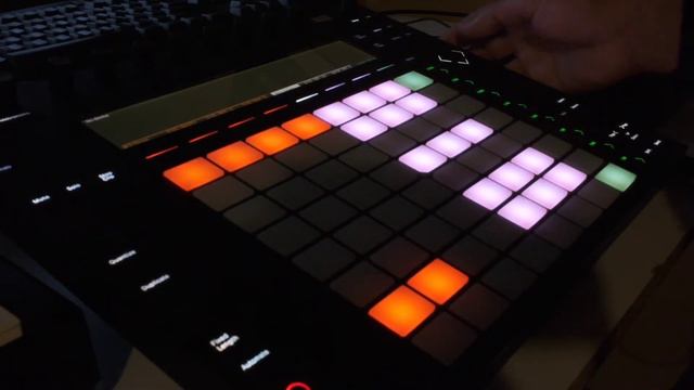 Atmospheric Dub Techno Performed On Ableton Push 2- "I'm Very Confused"