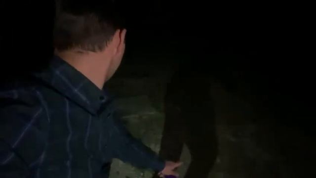 Скандальное видео. центр Херсона 27 апреля 2022 года. Почему он не моргает глазами? смотреть онлайн