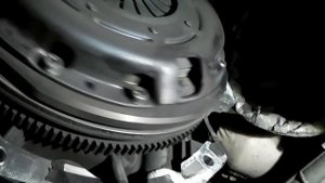Nissan Tiida 2008 год замена сепления
