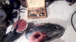 как отполировать части двигателя мотоцикла и нанести на них гравировку