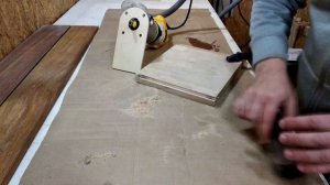 Фрезерование кромок древесины  без опилок. Приспособление для фрезера.