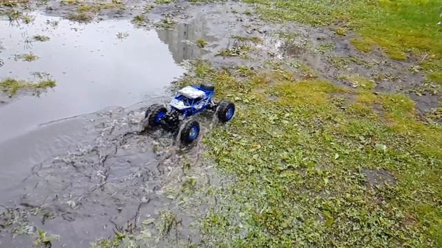 Радиоуправляемая машина амфибия тест на воде часть 2