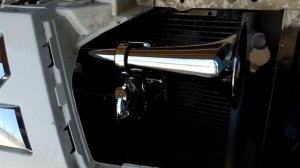 Установка пневмосигнала на Mitsubishi Pajero Sport