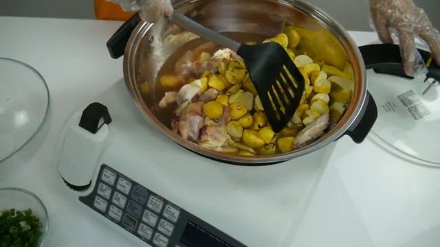 美国Gemside捷赛全自动炒菜机E15A制作板栗鸡
