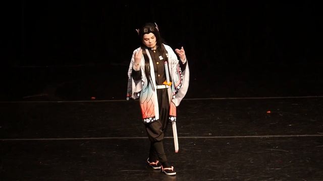 2 4 ОДИНОЧНОЕ ДЕФИЛЕ № 17 Клинок, рассекающий демонов Канаэ Кочо Луна, Москва смотреть онлайн