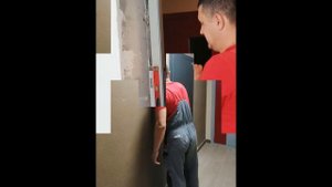 Установка двери TOREX в новостройке