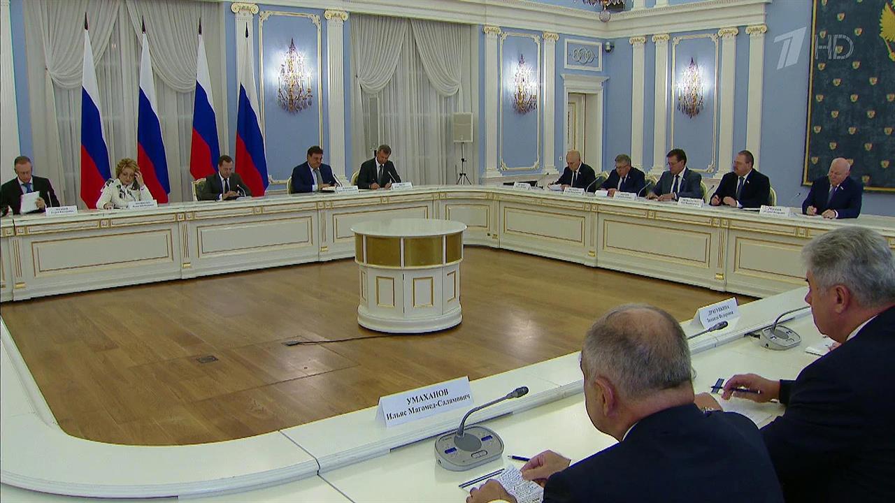 Регионы получат 36 млрд рублей для повышения МРОТ до уровня прожиточного минимума
