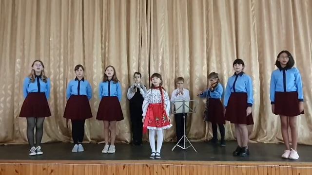 вокальный ансамбль Мелодия художественный руководитель Чикнаева Л аккомпанемент Кыса В лицей Хашдеу смотреть онлайн