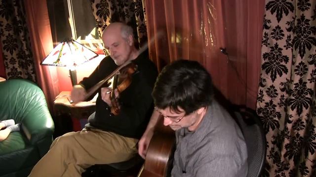 Randal Bays and Dave Marshall: The Blackbird and RIghts of Man, on irish fiddle and guitar смотреть онлайн