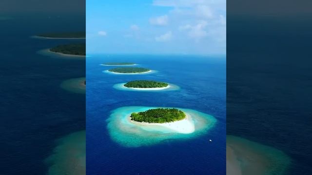 Плавучие тропические острова, Атолл Баа, Мальдивы #Floating tropical islands, Baa Atoll, Maldives#