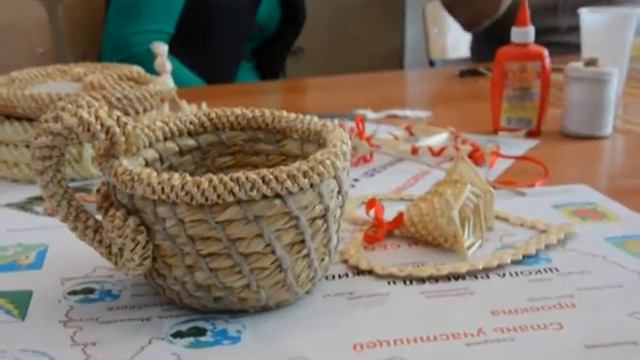 "Школа ремесел и самовыживания. Помоги себе сама"