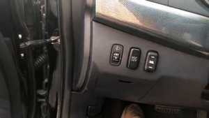 Mitsubishi Sportback Keyless Operation System (KOS) постановка на охрану с включенным двигателем