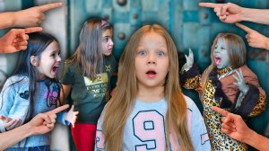 РОДИТЕЛЬСКИЙ ДЕНЬ в лагере! Вампир вместо Ксюши! Что теперь будет??? Лагерь Благородных Девиц!