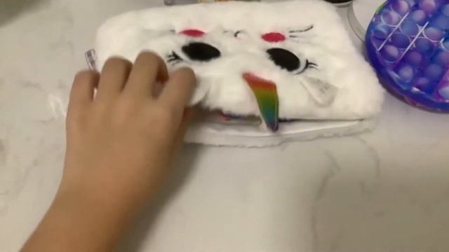 I git a new fidget pack! смотреть онлайн