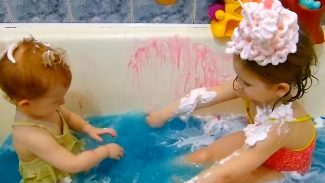 Купаемся с Баффи Синяя Зеленая ванная Bathe with Buffy Blue Green water смотреть онлайн