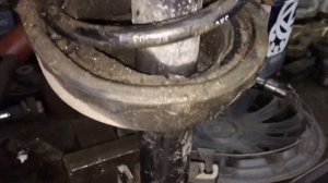 Renault Kangoo 1.5 dci замена подушки и подшипника амортизатора. Внимание!!! Благой мат!!! 18+