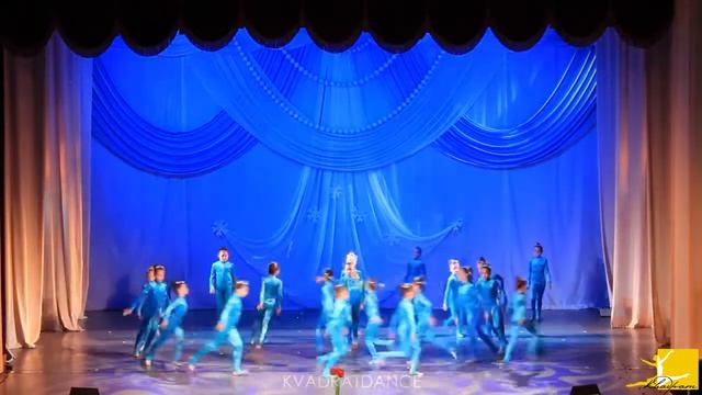 Новогодний концерт ШТ "Квадрат" 23.12.2017 смотреть онлайн