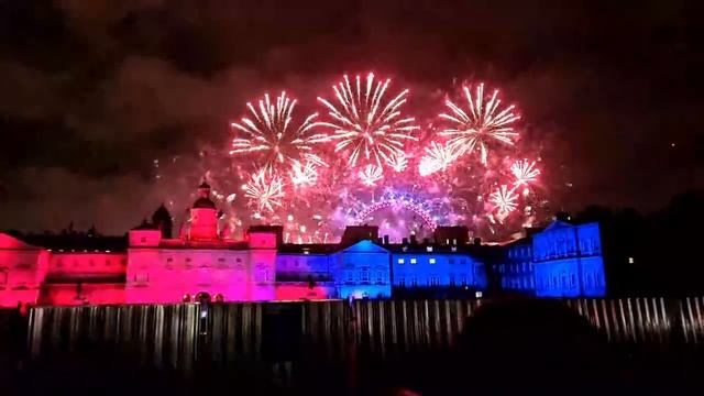 ? 31st of December, LONDON NEW YEAR CELEBRATIONS, LONDON LIVE, LONDON WALKING TOUR смотреть онлайн