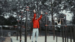 Два Очень ПРОСТЫХ ЭЛЕМЕНТА на Турнике + ОБУЧЕНИЕ ( Полу-луна И ......