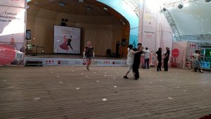 Бесплатные уроки танцев в Екатерининском парке, Москва. Июнь 2022 г.