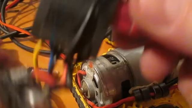 Ремонт шуруповерта Stanley смотреть онлайн