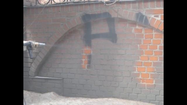 Очистка ГРАФФИТИ. Удаление краски с кирпича. Бластинг
