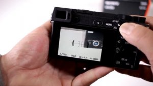 SONY ALPHA A6300 TUTORIAL | How To Switch the Zoom Ring to Manual Focus